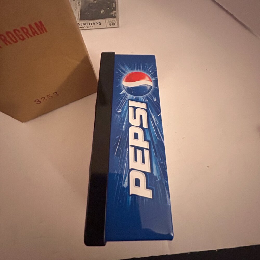 Pepsi Racing 2004 Jeff Gordon #24 Diecast Car Tin Case | NASCAR Limited Edition - Picture 7 of 16
